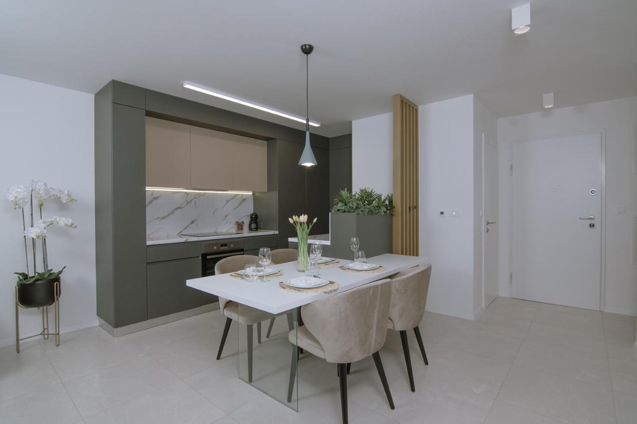 Apartments Adriatic Pearl Trogir Ngoại thất bức ảnh