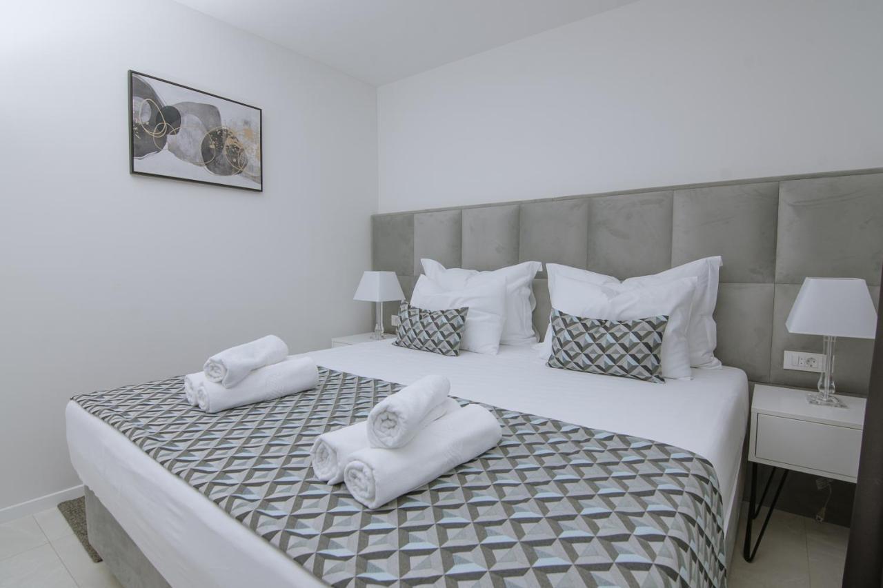 Apartments Adriatic Pearl Trogir Ngoại thất bức ảnh